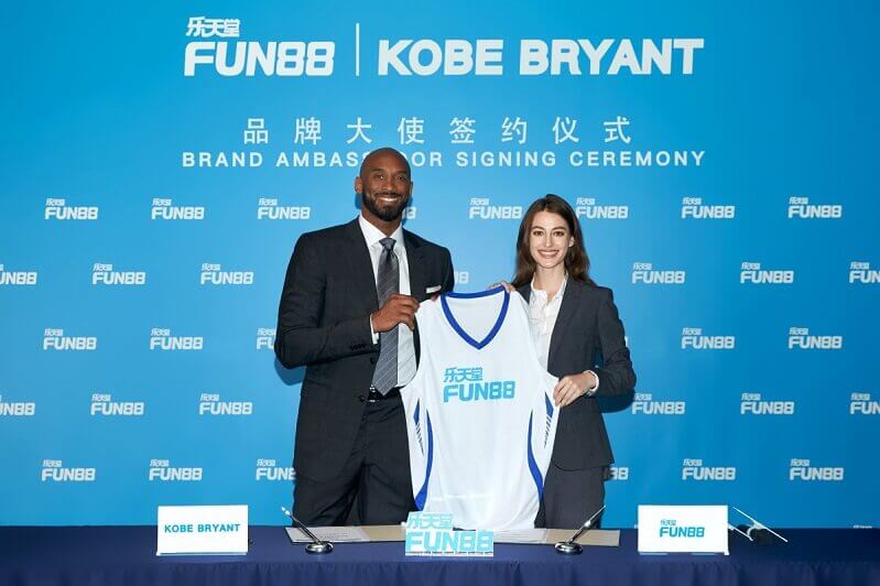 Ngôi sao Kobe Bryant ký hợp đồng đại diện hình ảnh cho Fun88